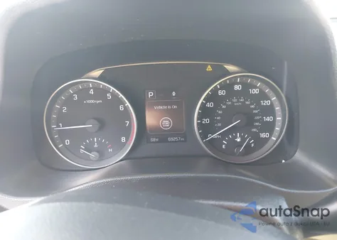 2018 Hyundai Elantra Value Edition z USA, uszkodzony, nr VIN 5NPD84LF6JH334281